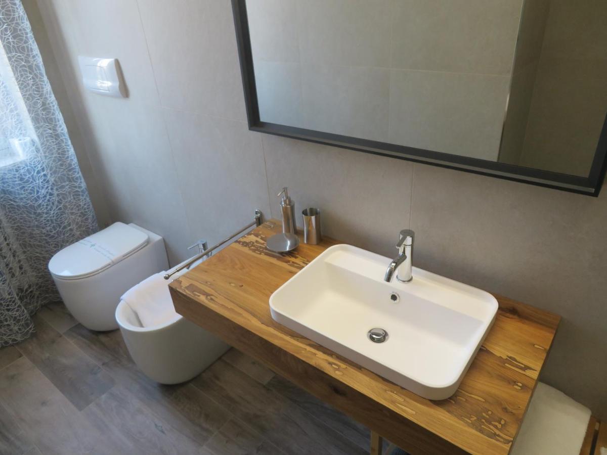 City39 "Residenze Del Cuore" เวโรนา ภายนอก รูปภาพ