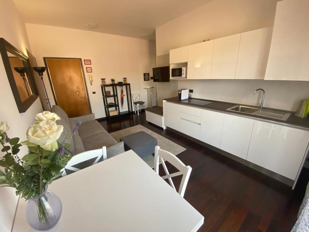 City39 "Residenze Del Cuore" เวโรนา ภายนอก รูปภาพ